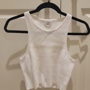 EUC Aritzia white knit crop top size M
